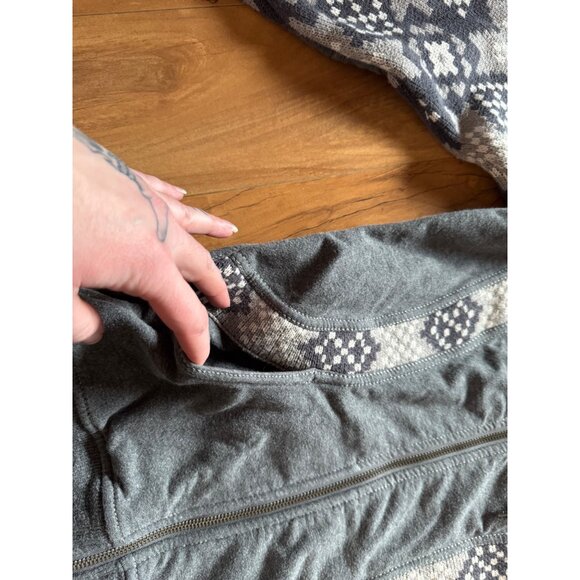 Lululemon Live Simple Jacket Jacquard Snowstar Print With Thumbholes Size 4 - Picture 6 of 10